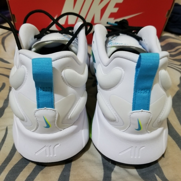 Nike Air Max Exosense - Picture 6 of 9